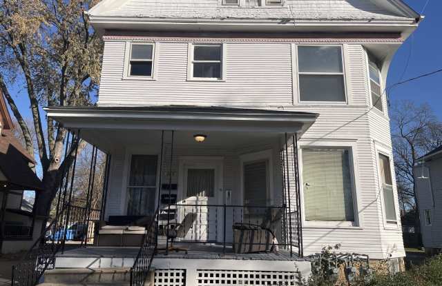 Photo of 305 N View Street