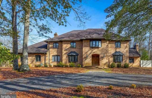 Photo of 1322 COMMISSIONERS ROAD