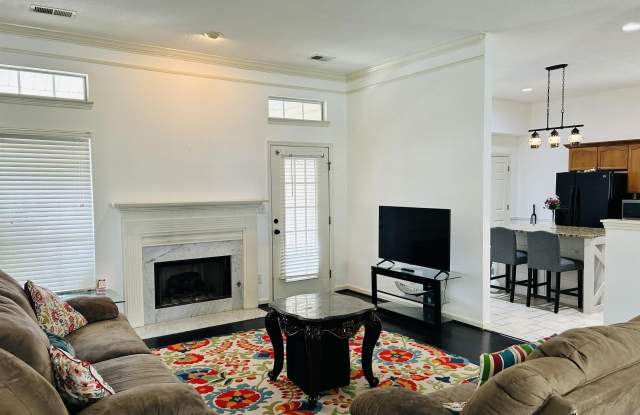 151 STRATFORD CIRCLE