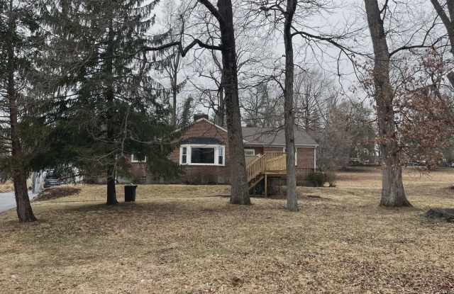 Spacious 4BR Rancher w/ Separate Basement space  Accessible Features – Sudbrook Park