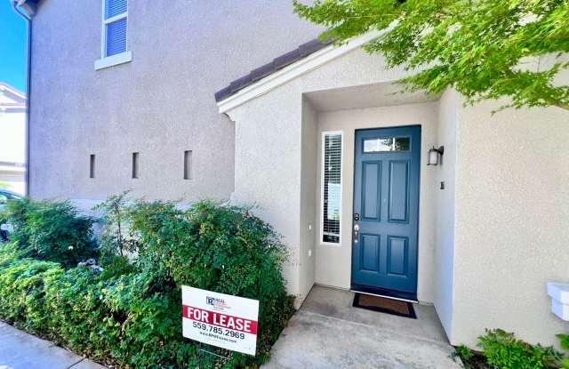 Photo of $1,850 Herndon  Armstrong, 2 Bedroom Condo - Greco Ln, Clovis / Gated Community with Pool