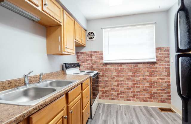 1425 Northwest Washington Boulevard - 1