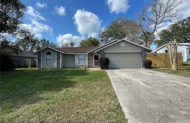 1962 ADELIA BOULEVARD - 1962 Adelia Boulevard, Deltona, FL 32725