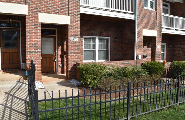 1420 West 4th Street - 1