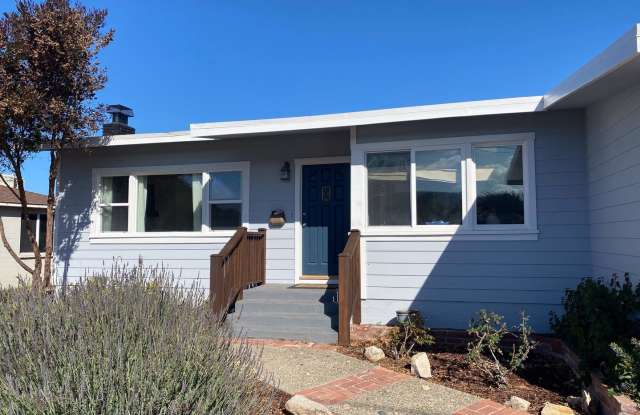 465 Harcourt Avenue - 465 Harcourt Avenue, Seaside, CA 93955