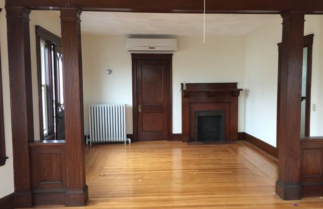 5 Upland Rd