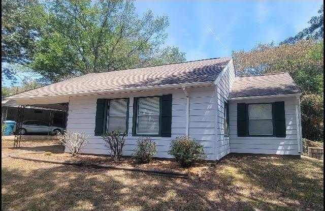 Photo of 1705 Lilac Circle