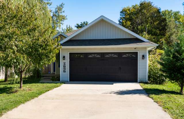 1656 North Marlan Avenue