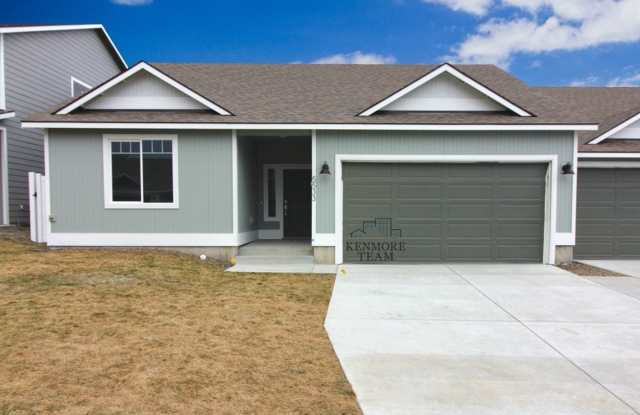 3 Bedroom, 2 Bath Townhome in West Pasco