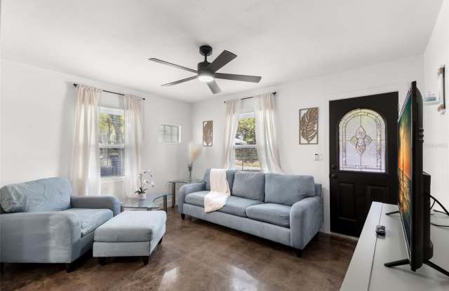 1805 SPRINGTIME AVENUE