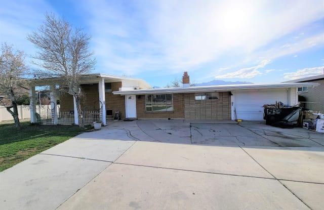 10879 South Redwood Road - 10879 Redwood Road, South Jordan, UT 84095