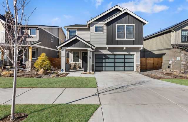 Modern 5 Bedroom Home with Bonus Room
