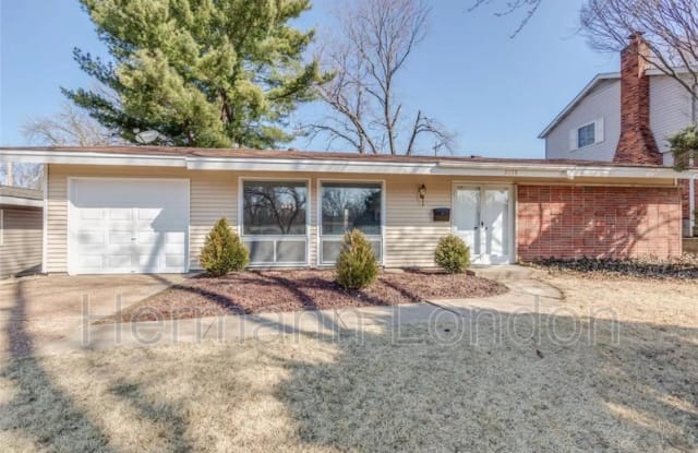 3055 Durwood Dr - 3055 Durwood Drive, Florissant, MO 63033