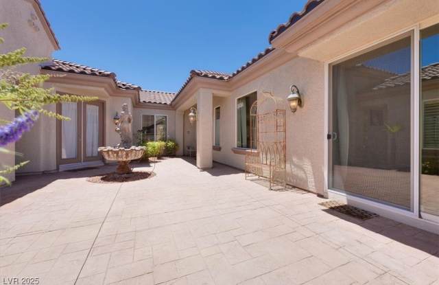 2370 Rosendale Village Avenue