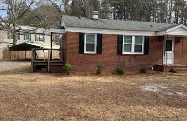 Completely renovated 2 bedroom in desirable North Augusta Neighborhood