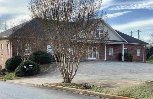 509 Lewis St - 509 S Lewis St, Pickens, SC 29671