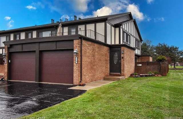 324 Country Club Drive