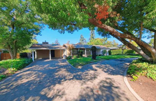 Price lowered  Limited-Time Offer: Get 50% Off Your First Month’s Rent! Beautiful Single Level Home on a Half Acre Lot in the Sunnyside Area!