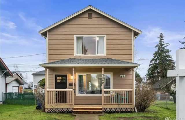 Photo of Updated Tacoma Home with Spacious Layout  Fully Fenced Yard
