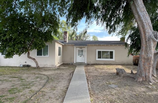 1096 Lincoln Ave - 1096 Lincoln Avenue, Pomona, CA 91767