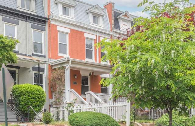 116 V Street NE