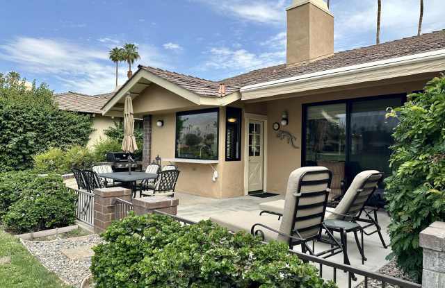 217 Las Lomas