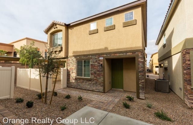 6137 Scarlet Leaf St - 6137 Scarlet Leaf St, Spring Valley, NV 89148