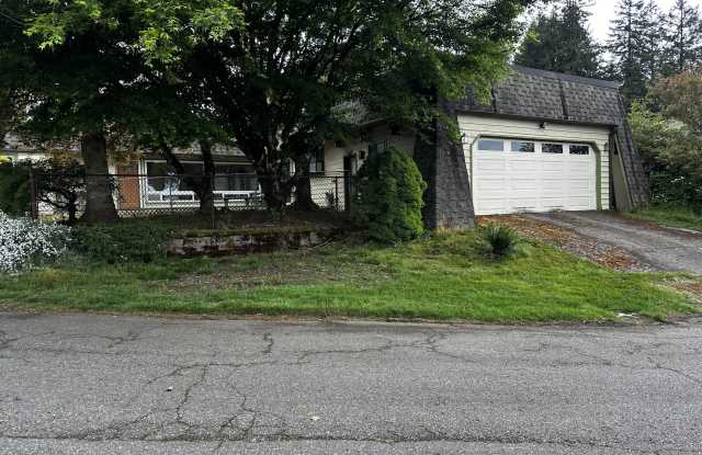 146 Hawthorne Ln