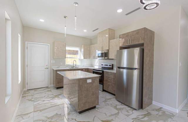 408 N Emerald Avenue - 1