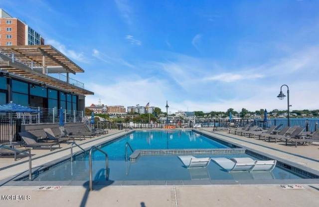 Photo of 28 Riverside Avenue unit: 2G