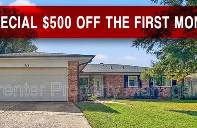 Photo of 314 N Lakeside Ter