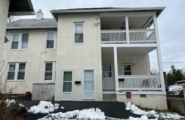 1019 Delaware St - 1019 Delaware Street, Scranton, PA 18509