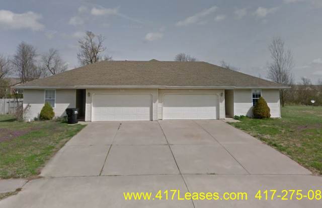 1713 E Windmill Way