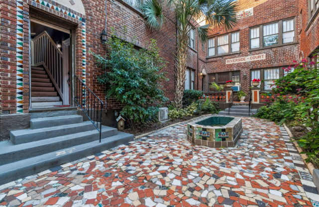 2742 Riverside Avenue - 10