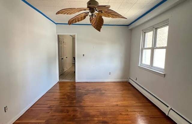 2422 Wilson Ave # 1B