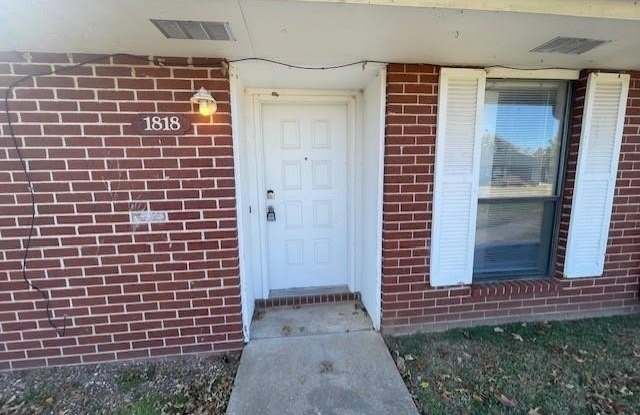 Photo of 1818  S 13th  PL