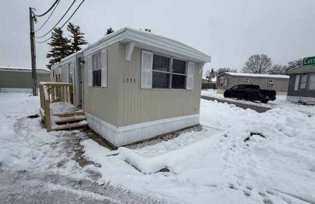 1335 Driftwood Alley