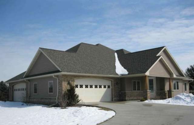Photo of 464 Inverness Terrace Court - 1