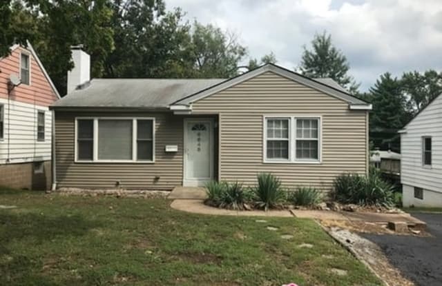 6648 Thurston Avenue - 6648 Thurston Avenue, Berkeley, MO 63134