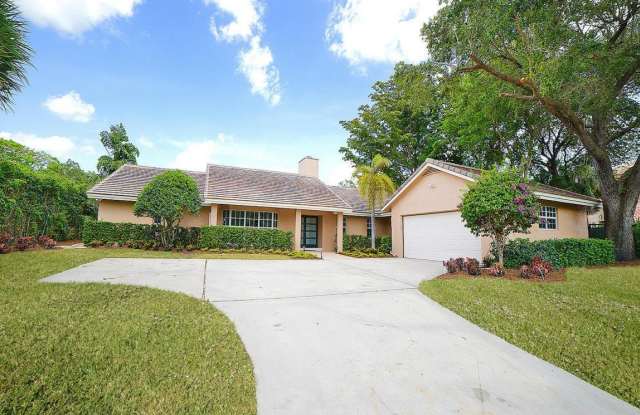 6943 Giralda Circle