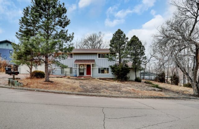 40 Newport Circle - 40 Newport Circle, Colorado Springs, CO 80906