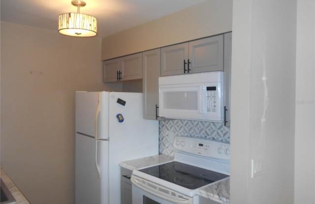 5771 PEREGRINE AVENUE