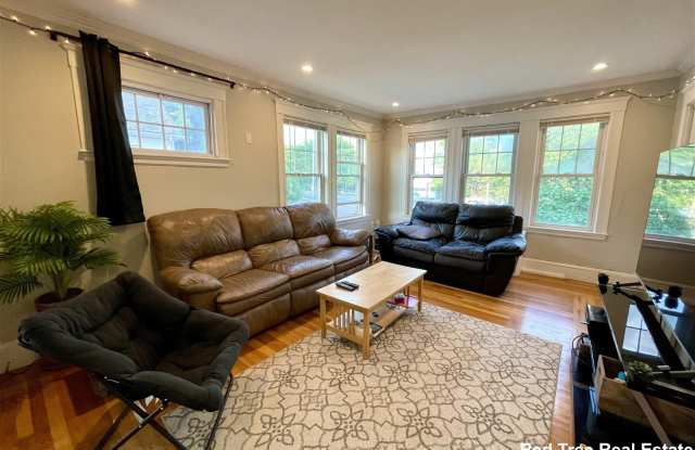 894 Fellsway - 894 Fellsway, Medford, MA 02155