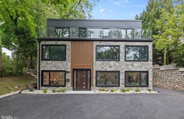 354 WINDING Way