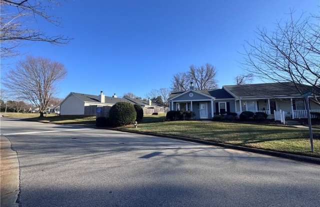 814 Guilford College Road