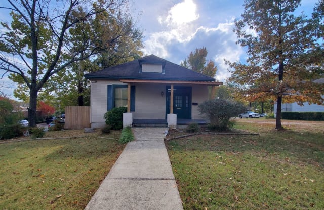 227 Hobson Ave. - 227 Hobson Ave, Hot Springs, AR 71913