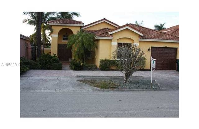 1044 NW 129 CT - 1044 NW 129th Ct, Tamiami, FL 33182