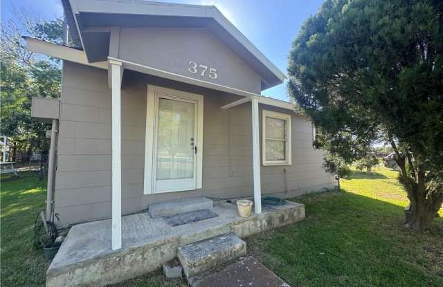 375 N Walnut Avenue