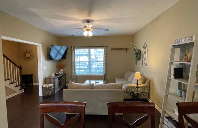 Photo of Cottage Glen Townhome. -- Full Furnished !!!