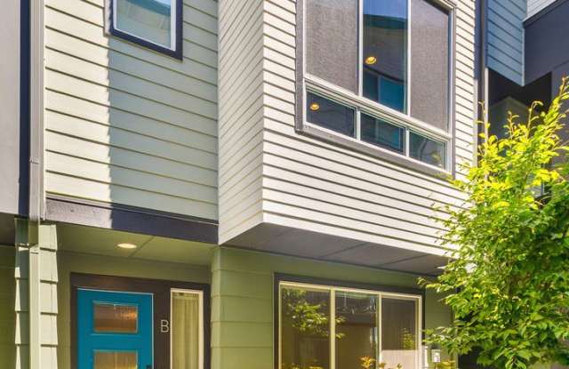 610 237th Pl SE Unit B